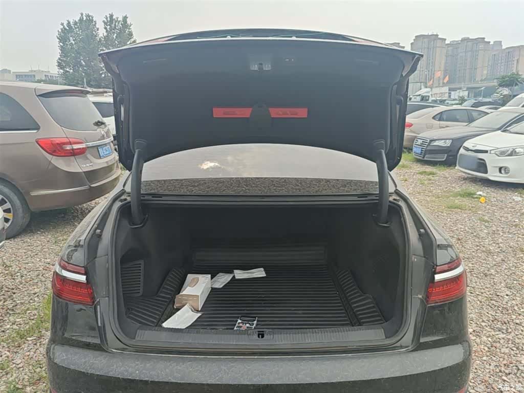 Audi A8L, 2021 19