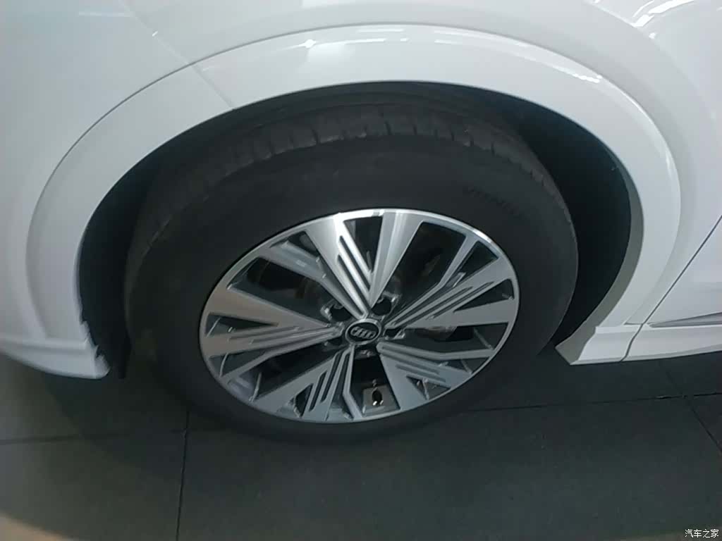 Audi Q4 e-tron, 2025 23