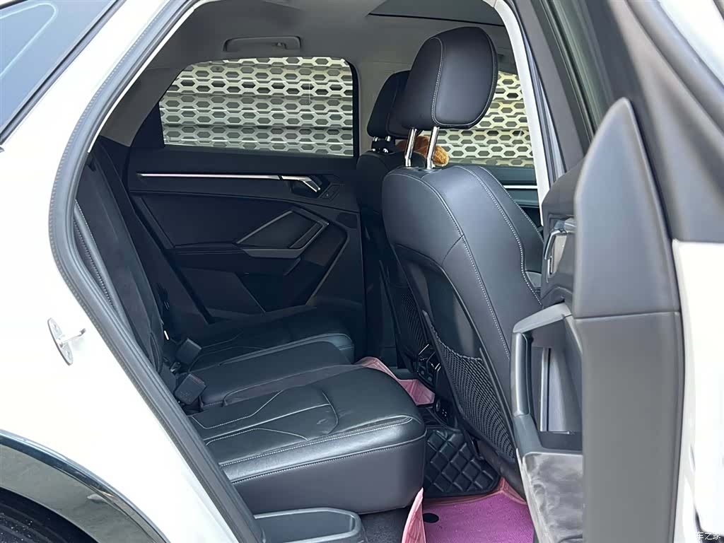 Audi Q3, 2021 23