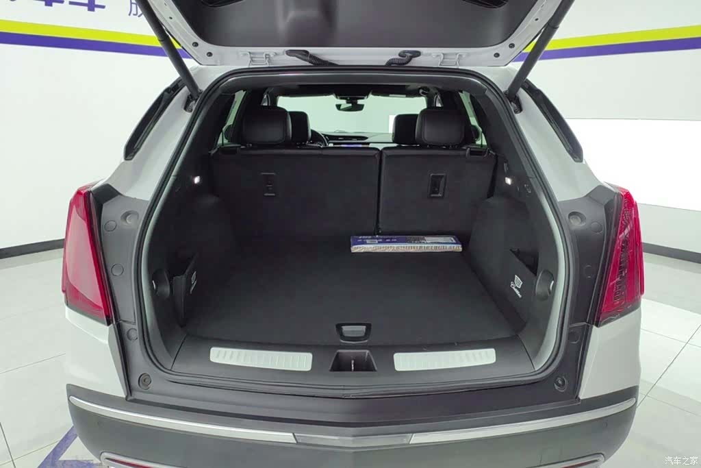 Cadillac XT5, 2021 4