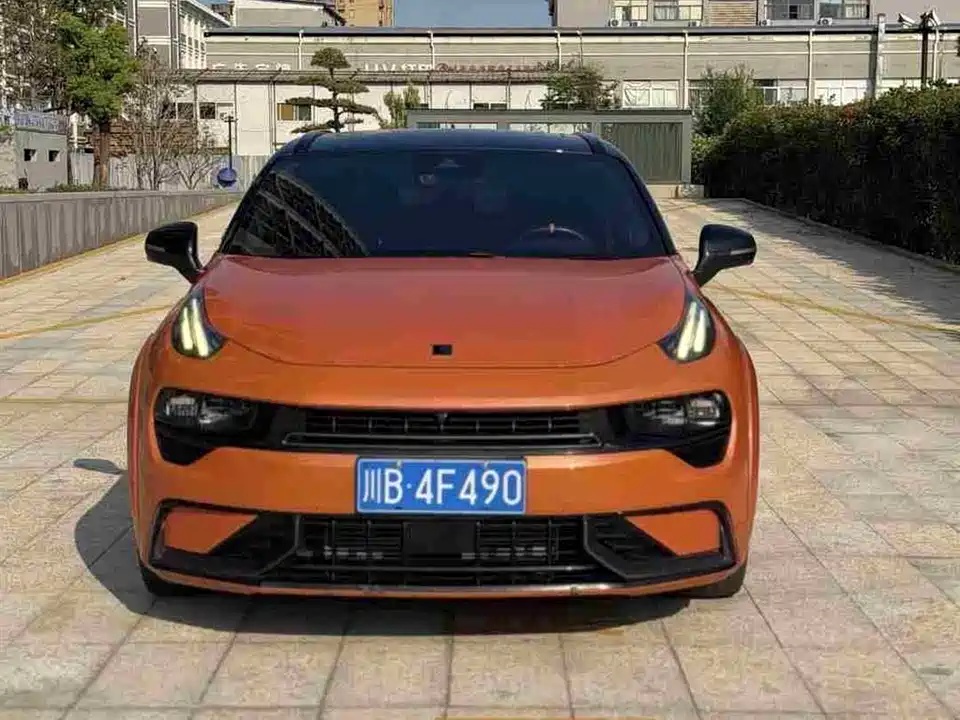 Lynk & Co 02 Hatchback