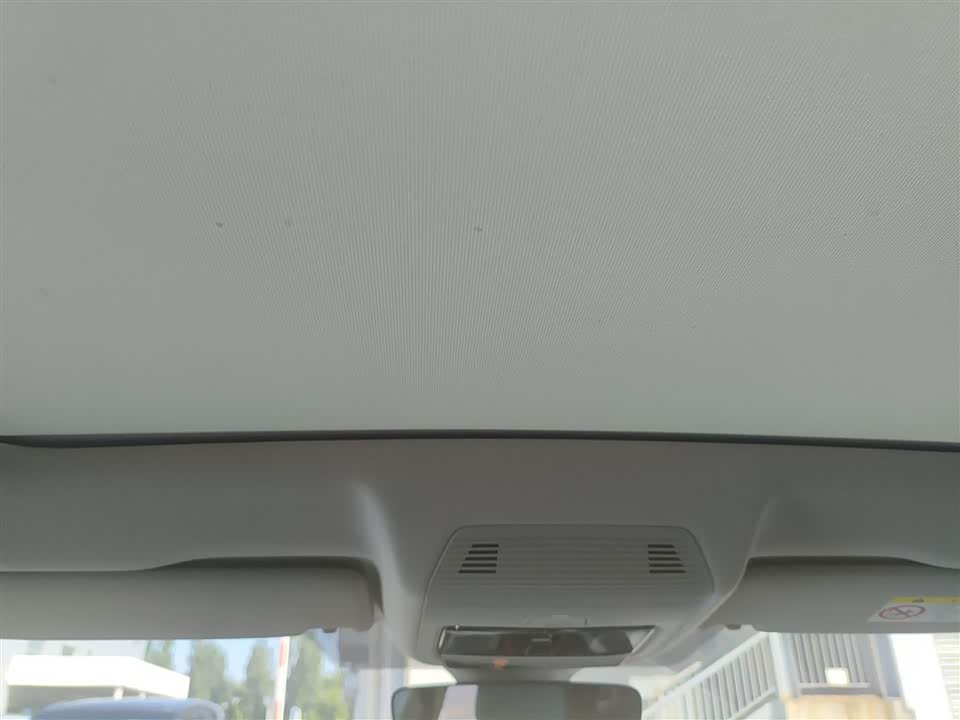 Volkswagen ID.6 CROZZ