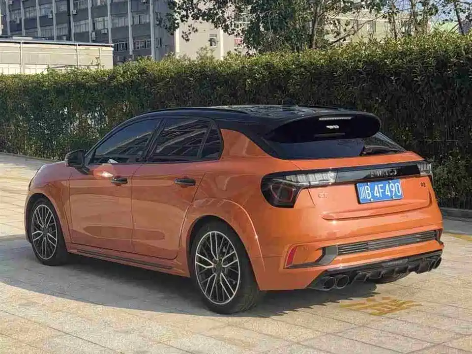 Lynk & Co 02 Hatchback