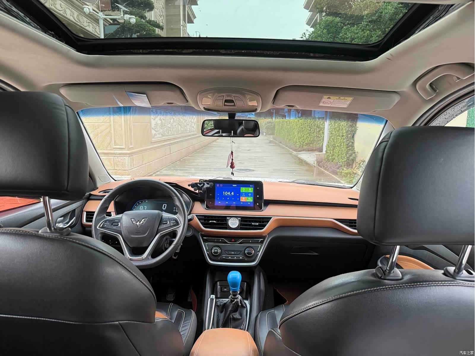 Wuling Hongguang, 2018 все фото
