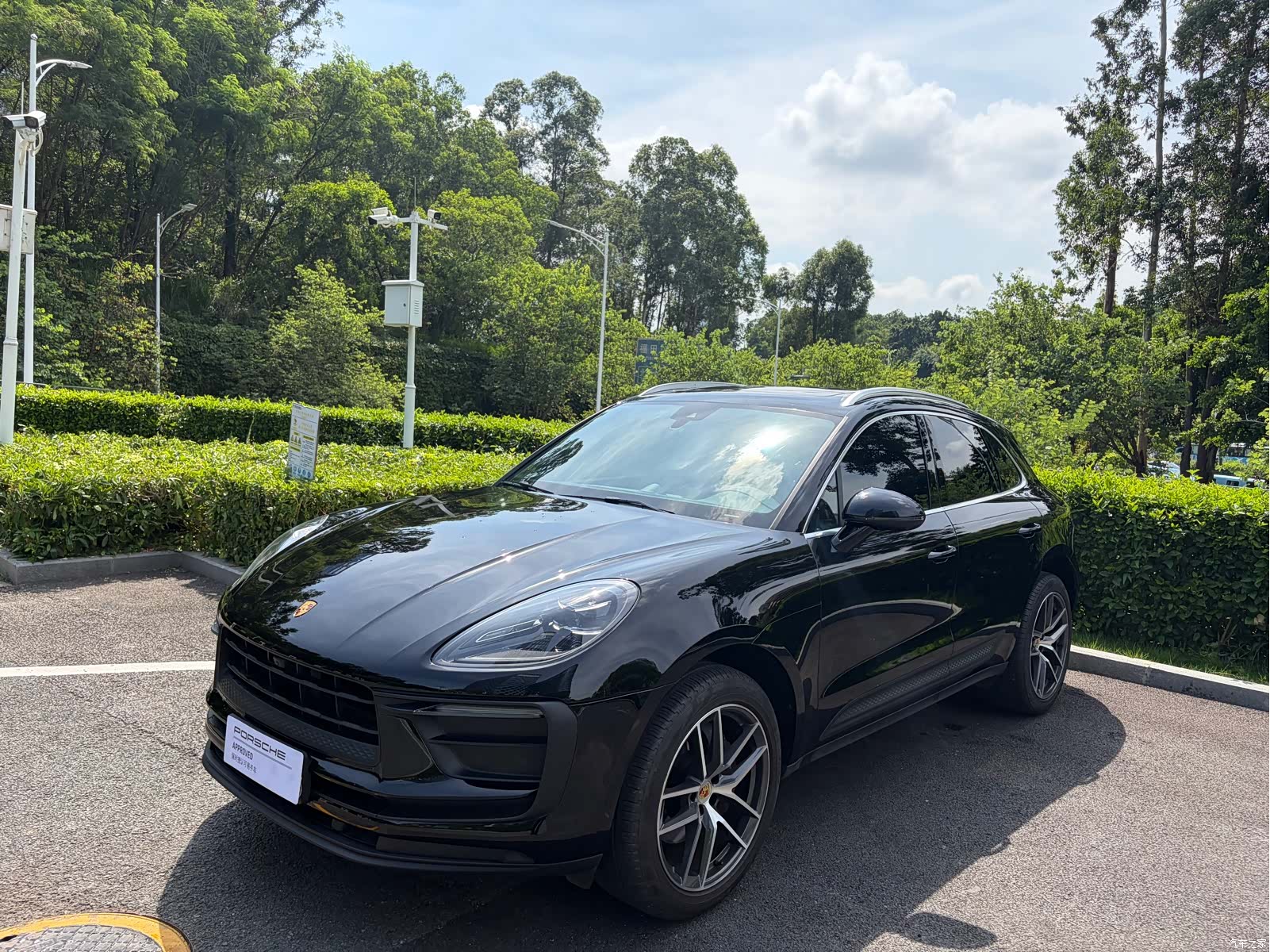 Porsche Macan, 2025 1