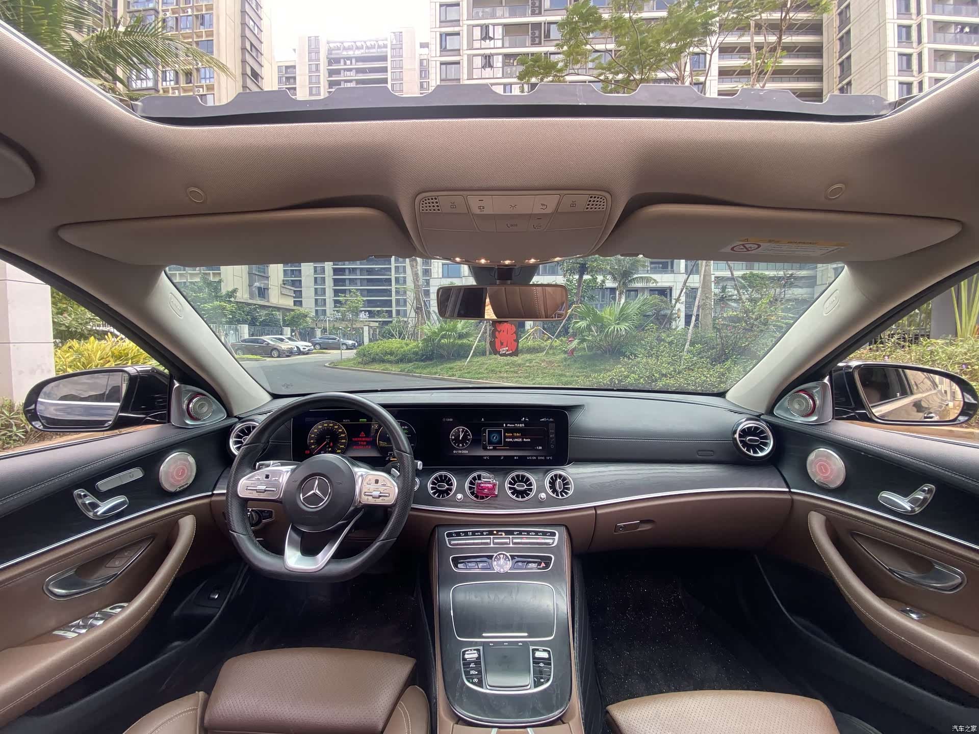 Mercedes-Benz E-Class, 2019 4