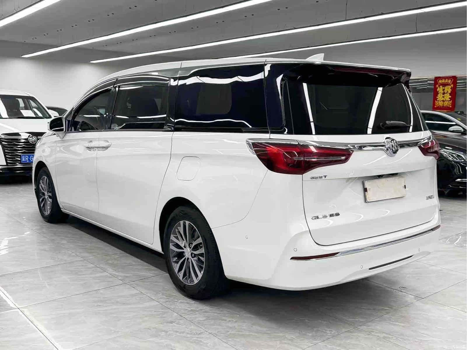 Buick GL8, 2022 4