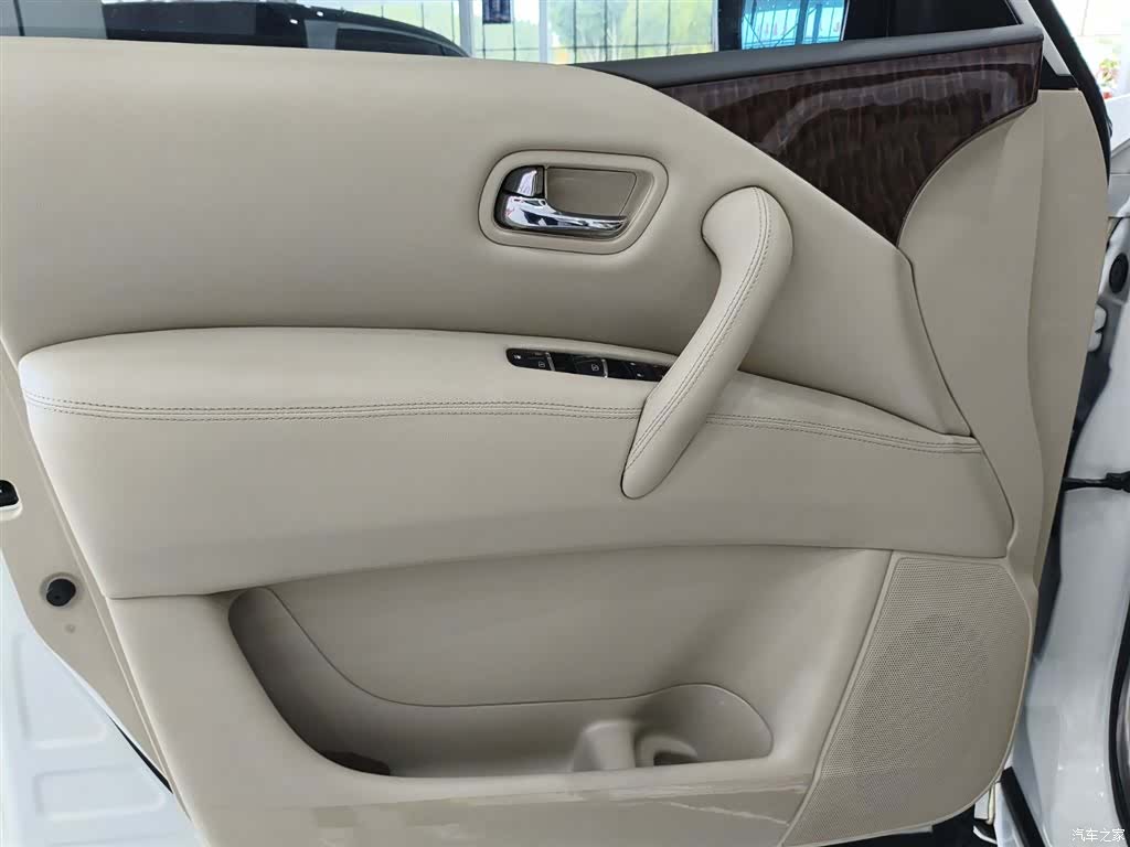 Nissan Patrol, 2019 7