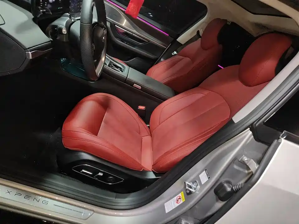 XPENG P7