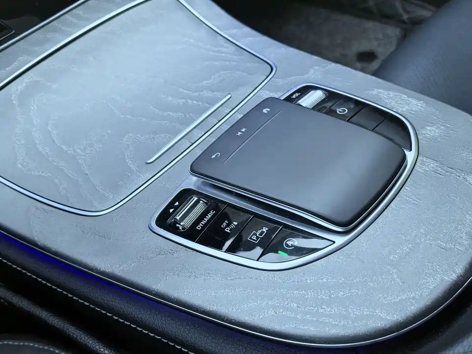 Mercedes-Benz E-class Mercedes-Benz E-class