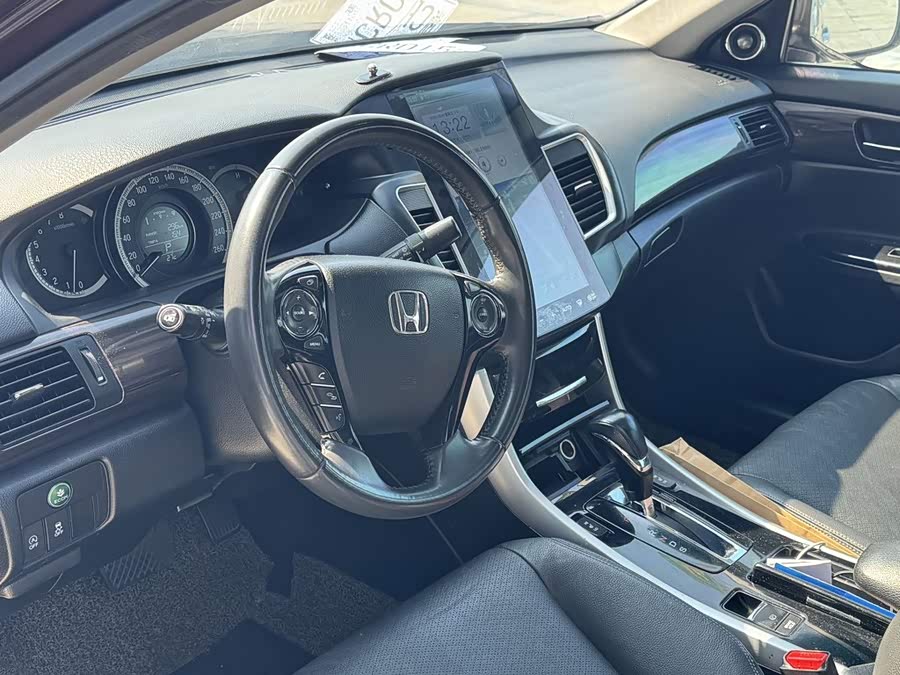 Honda Accord 2016, фото 4