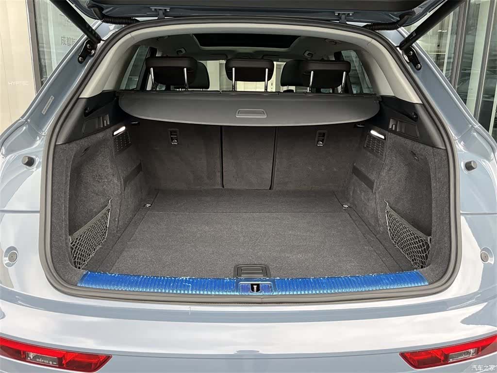 Audi Q5L, 2022 9