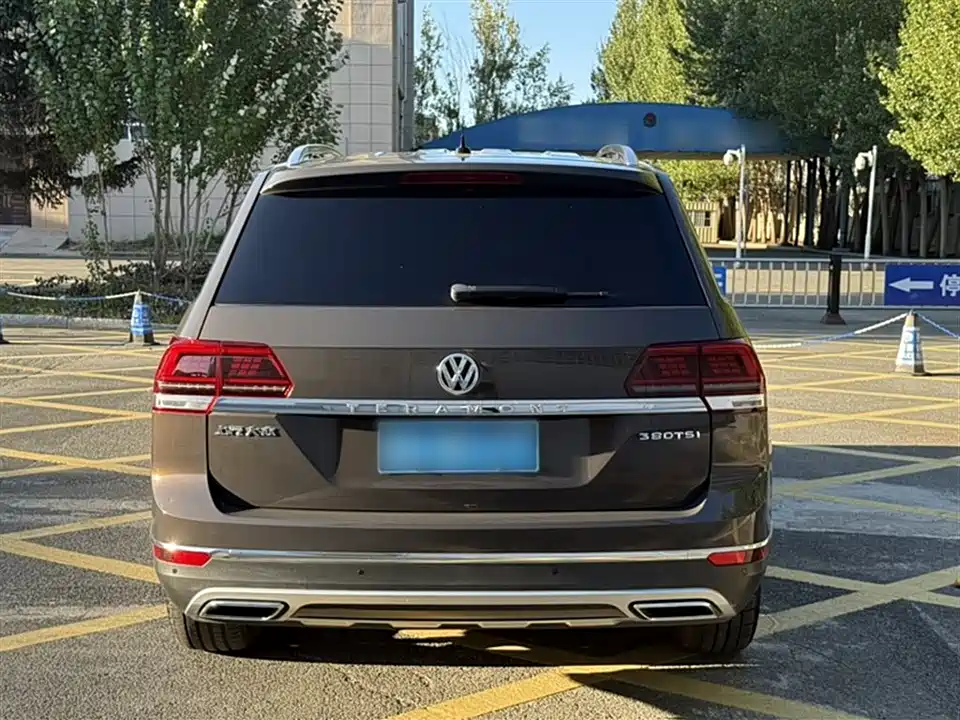 Volkswagen Tourang