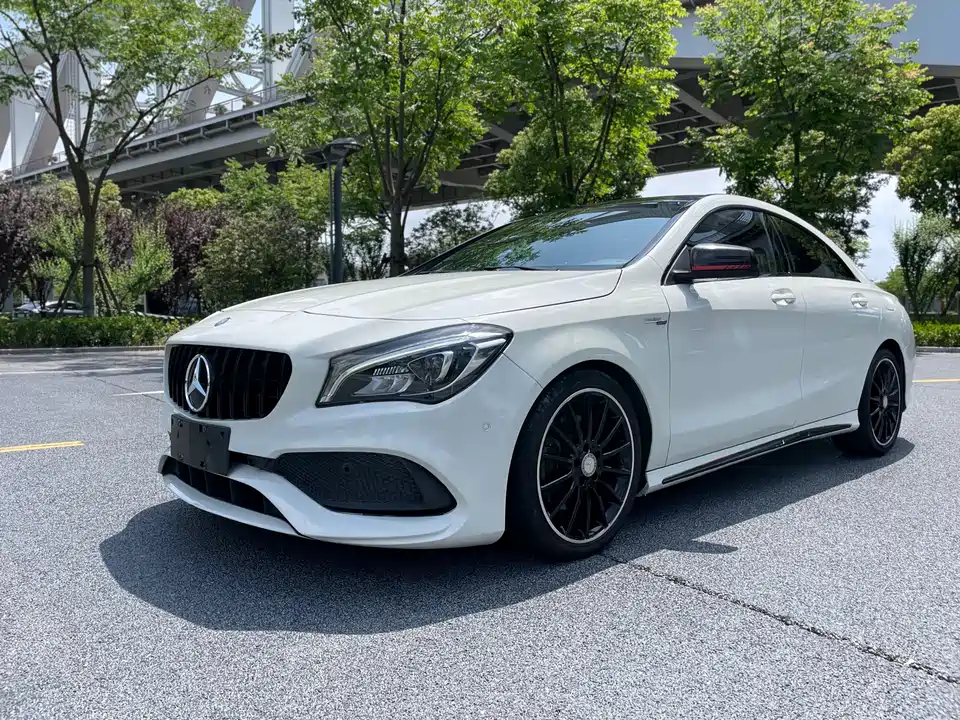 Mercedes-Benz CLA