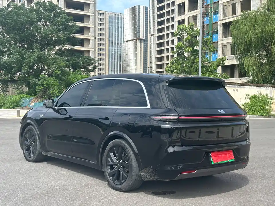 Li Auto Ideal L8