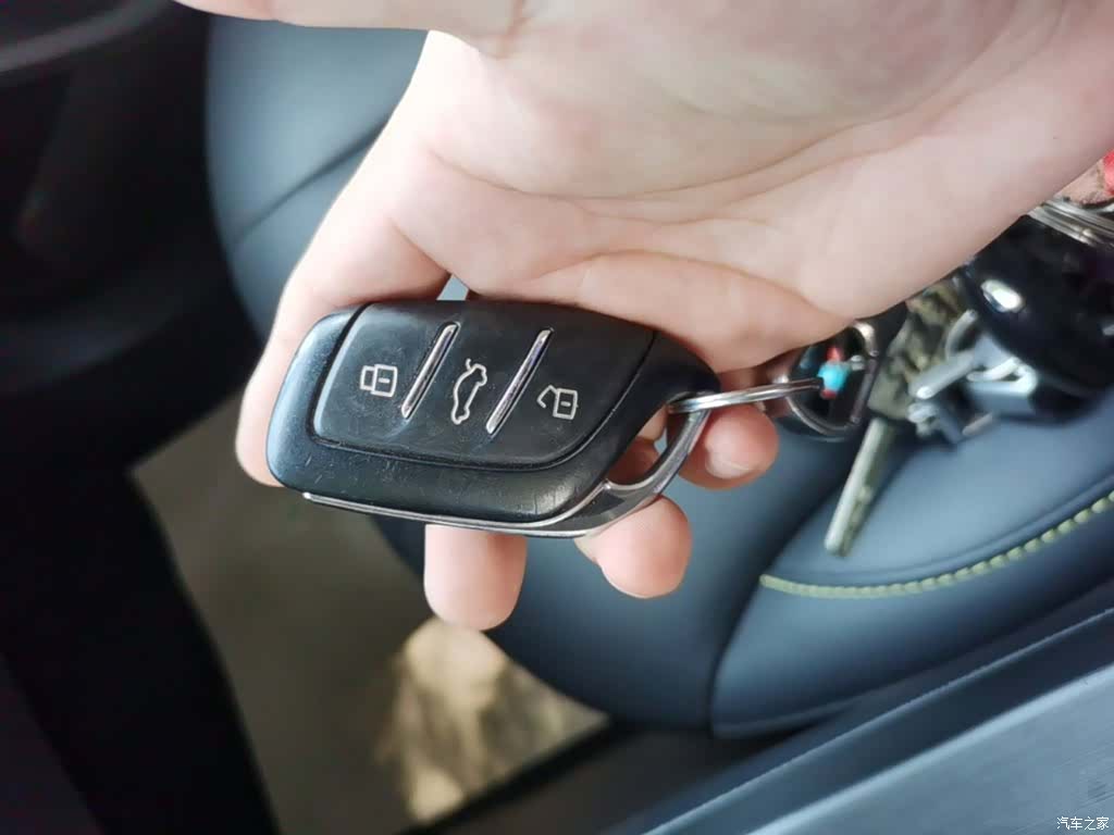 Roewe i5, 2022 9