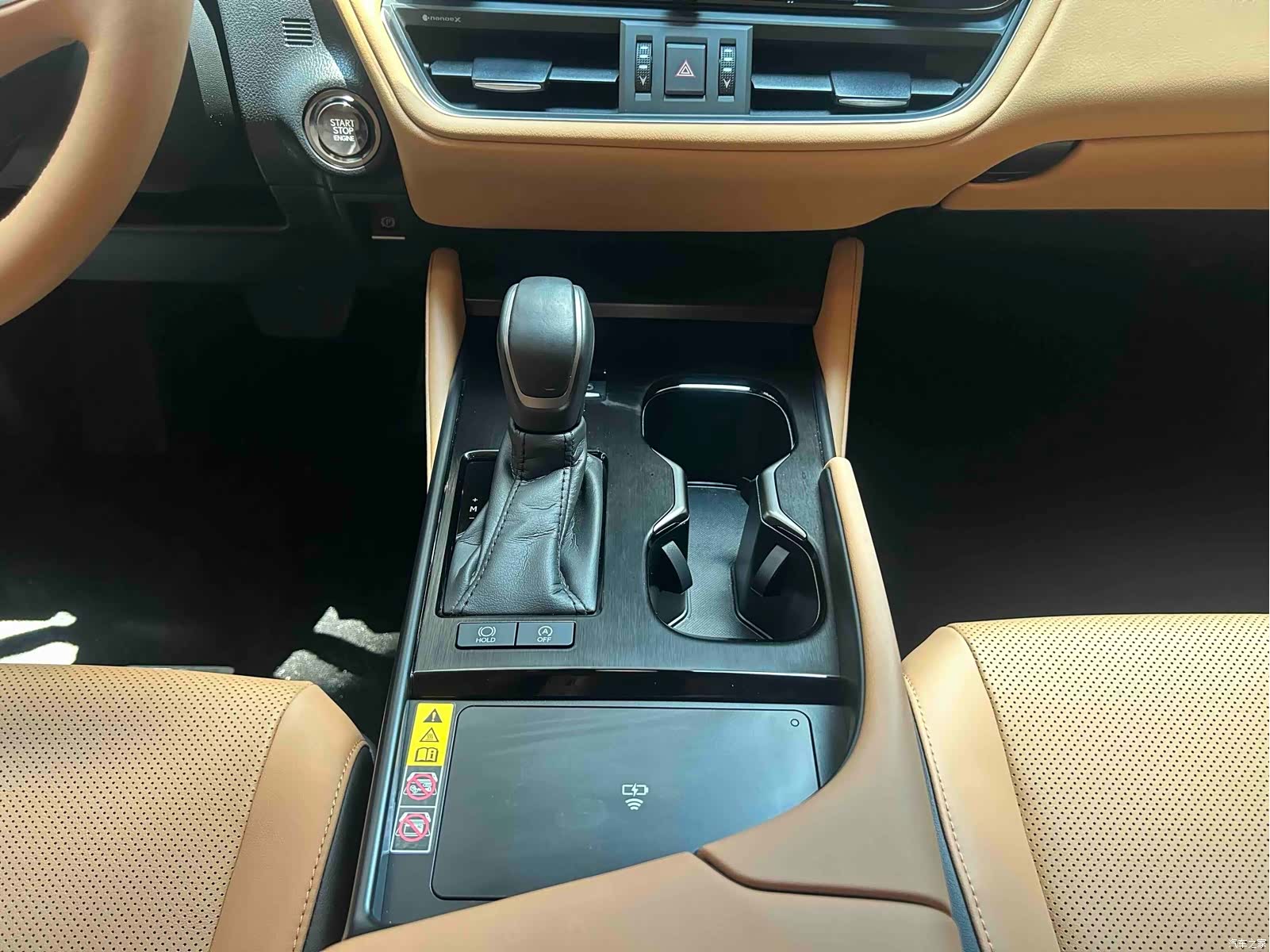 Lexus ES, 2025 7