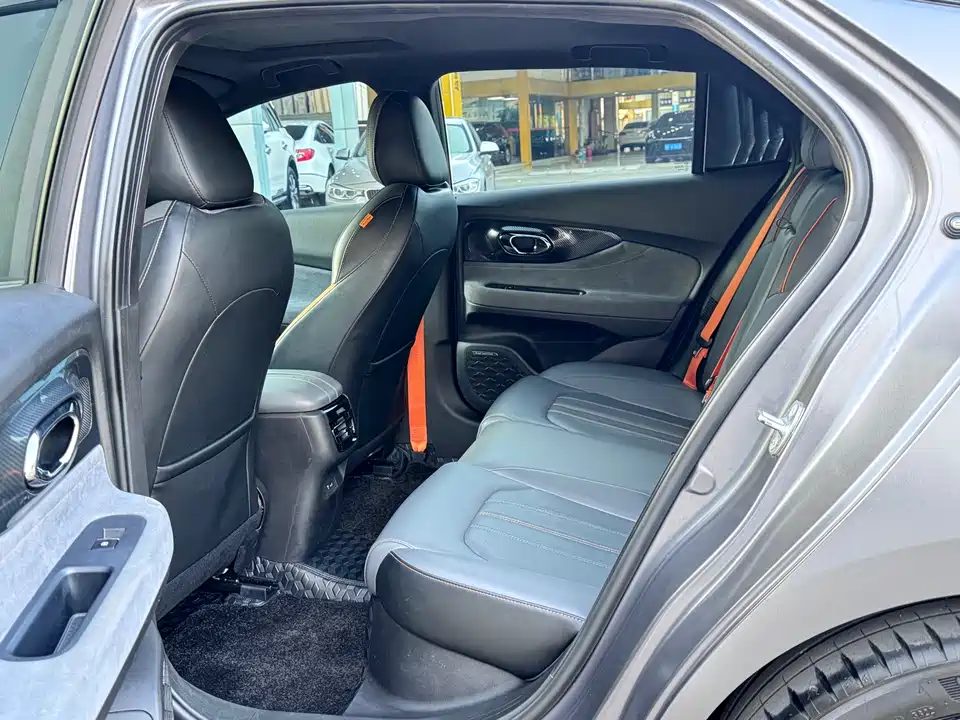 Trumpchi Shadow Leopard