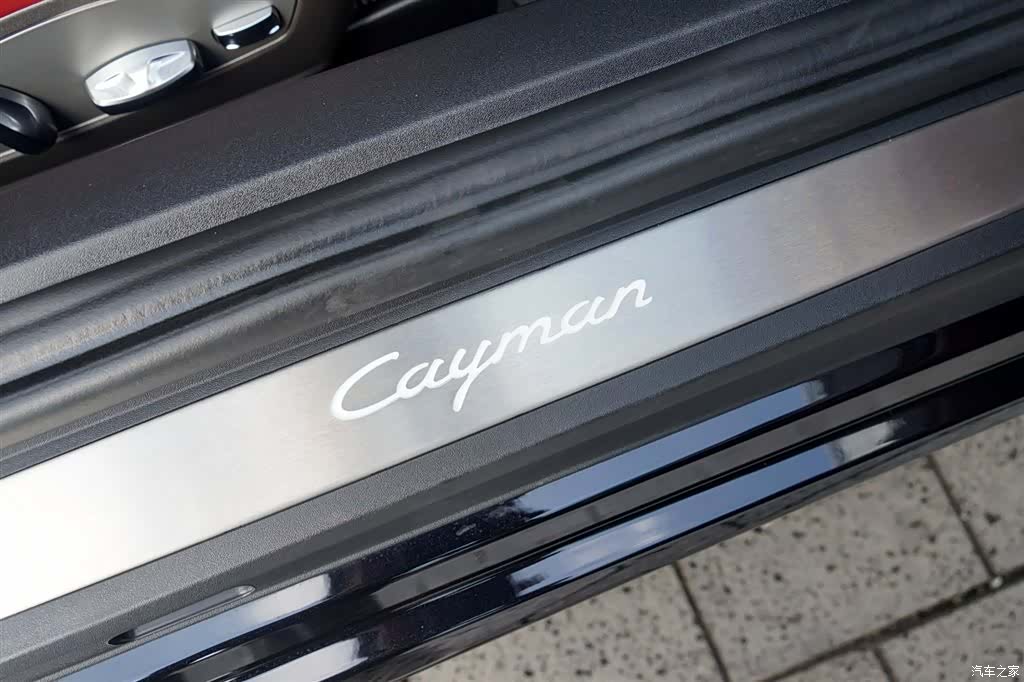 Porsche Cayman, 2025 32