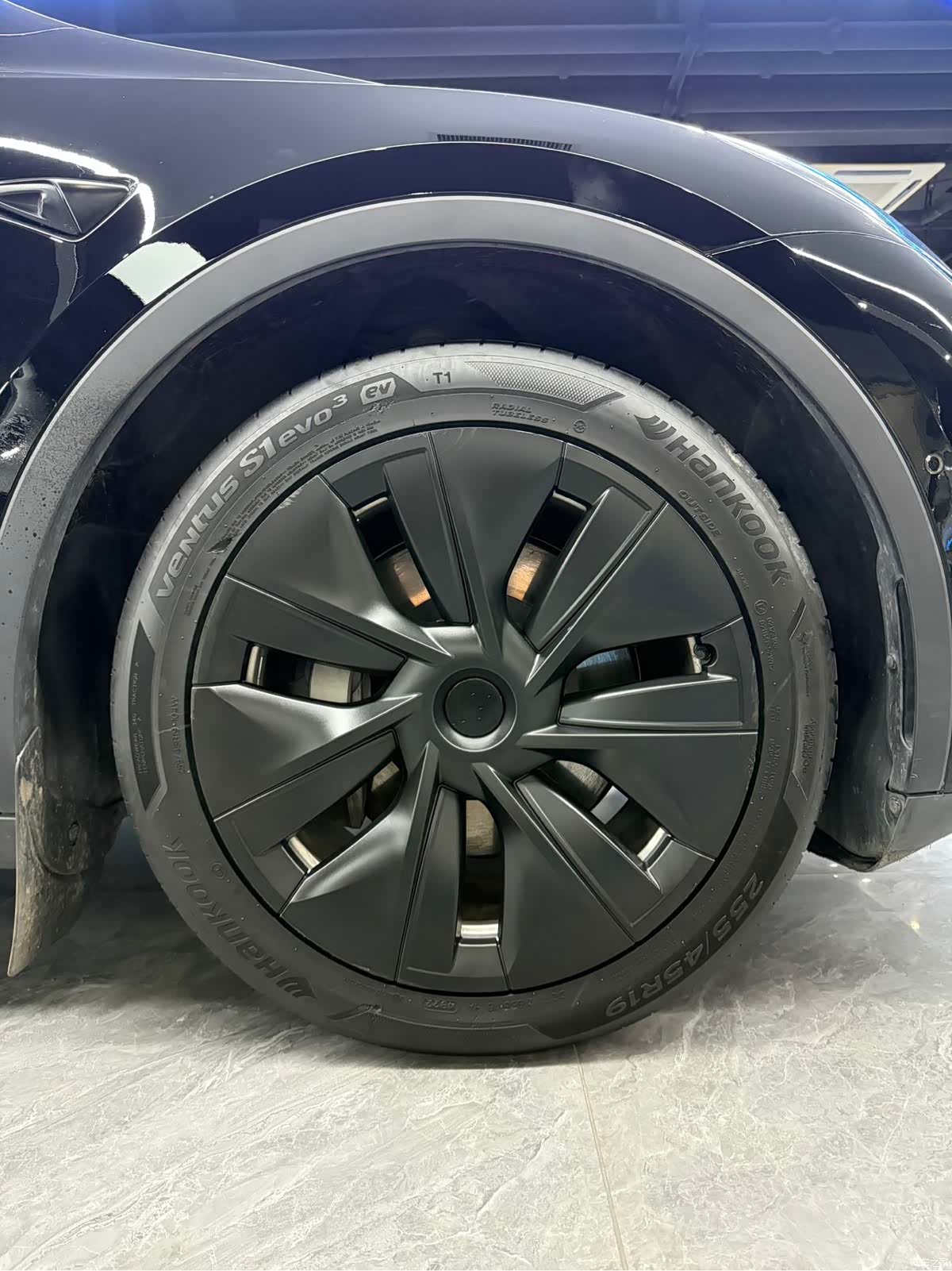 Tesla Model Y, 2022 9