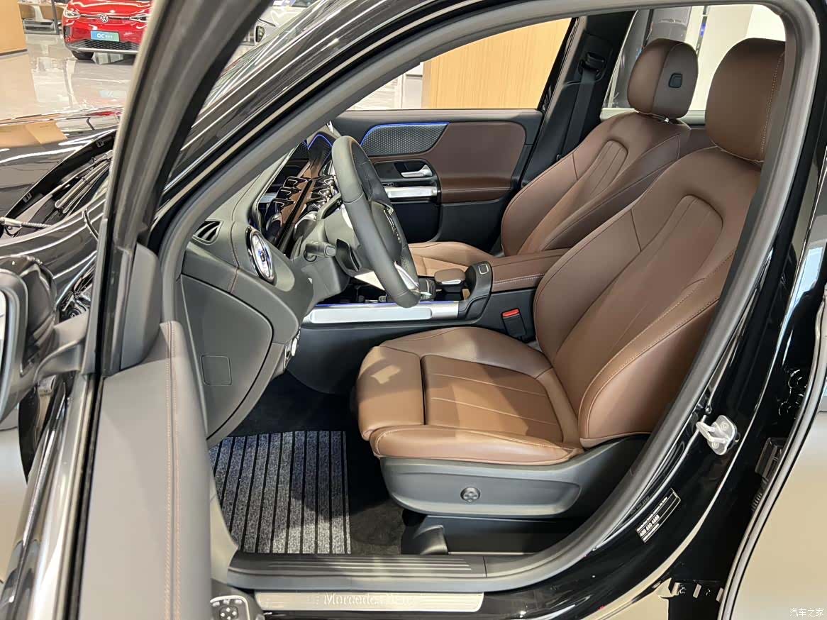 Mercedes-Benz GLB, 2024 8