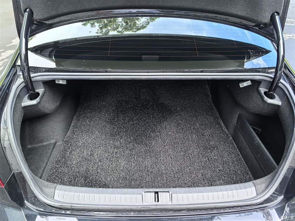 Volkswagen Magotan, 2021 22
