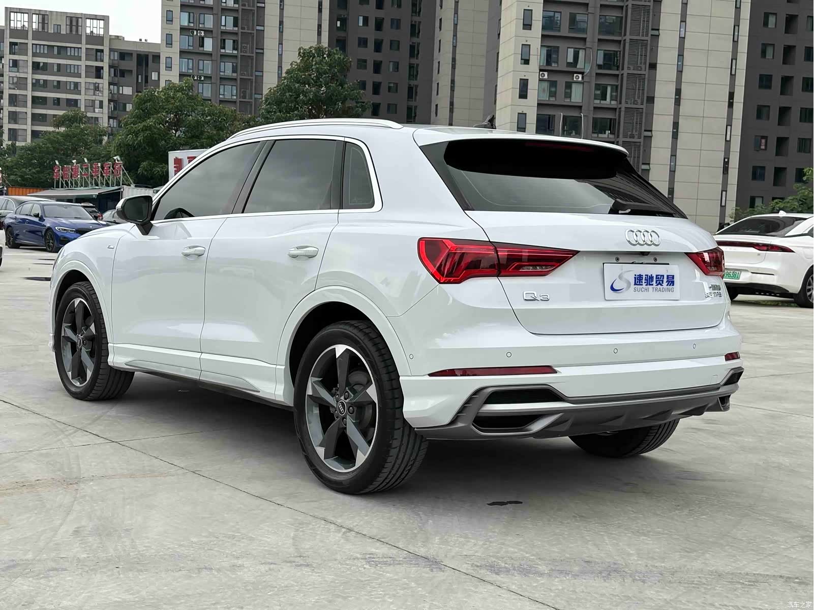 Audi Q3, 2022 4