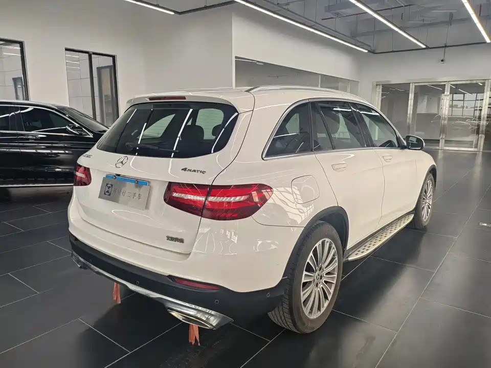 Mercedes-Benz GLC Mercedes-Benz GLC