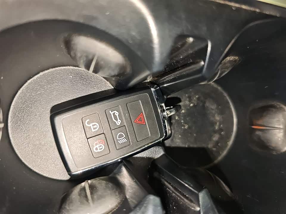 Land Rover Discover sports