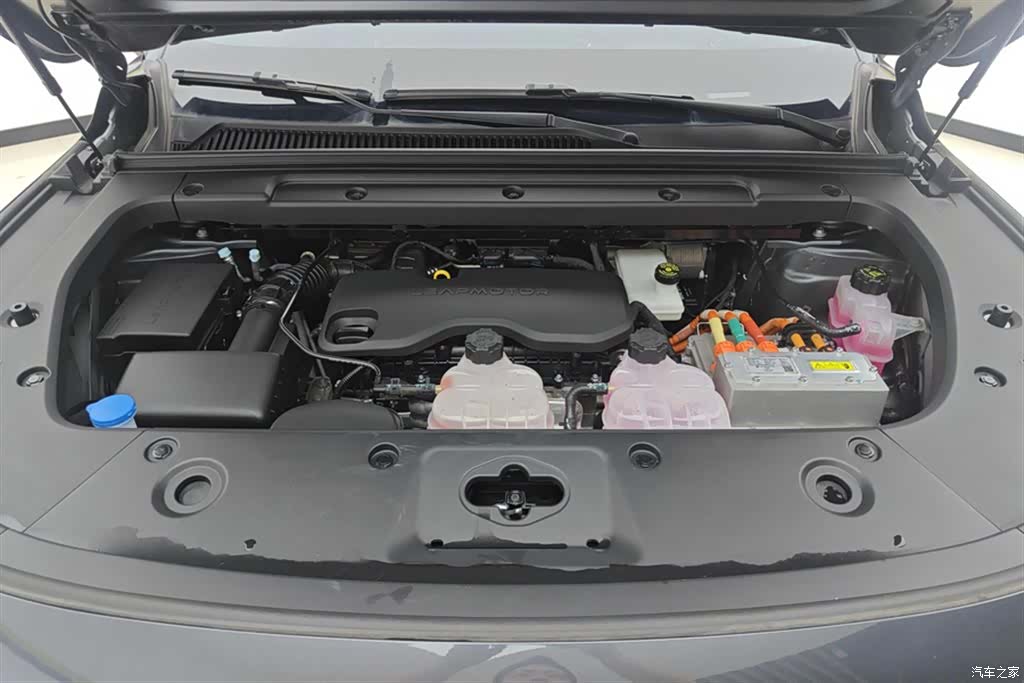 Leapmotor C16, 2025 10