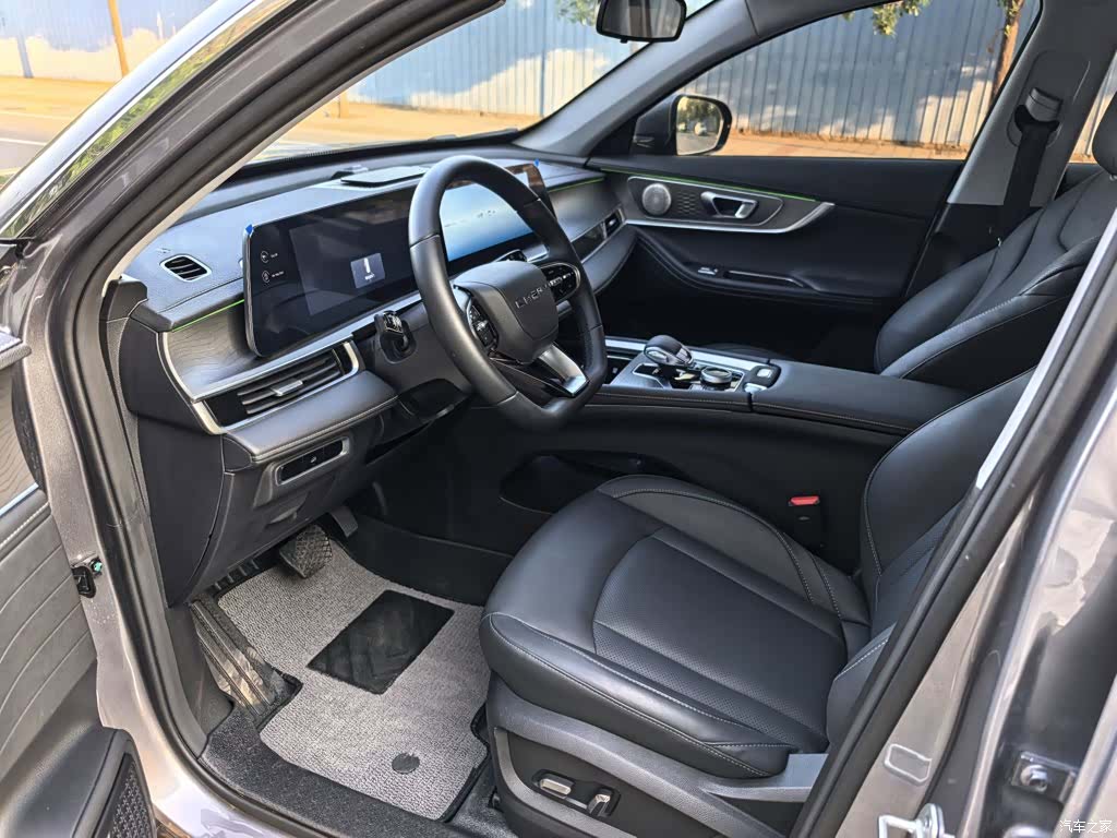 Chery Tiggo 8, 2025 8