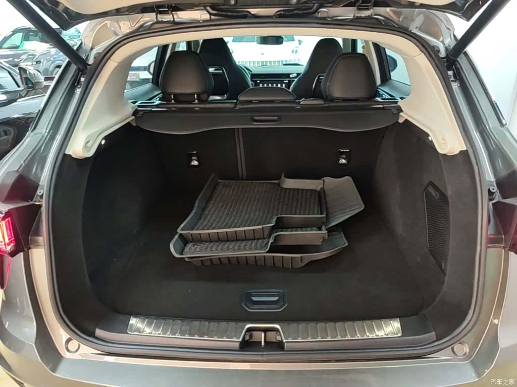 Lynk & Co 01, 2022 19