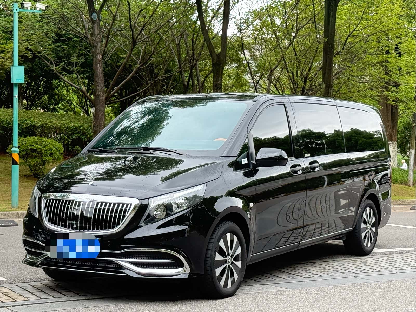 Mercedes-Benz 7, 2024 1