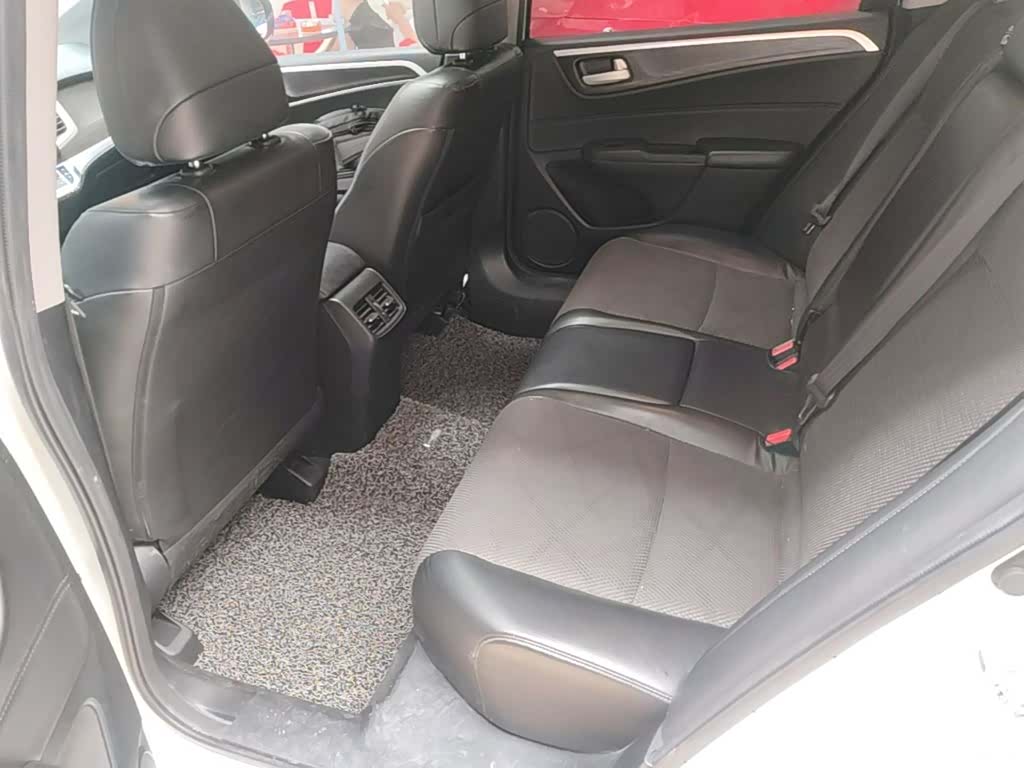 Honda Jade, 2015 17