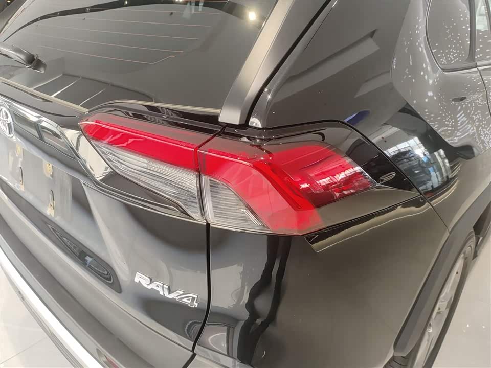 Toyota RAV4 Rongfang