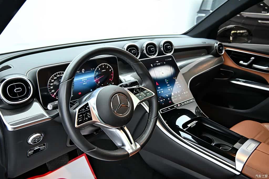 Mercedes-Benz GLC, 2023 15