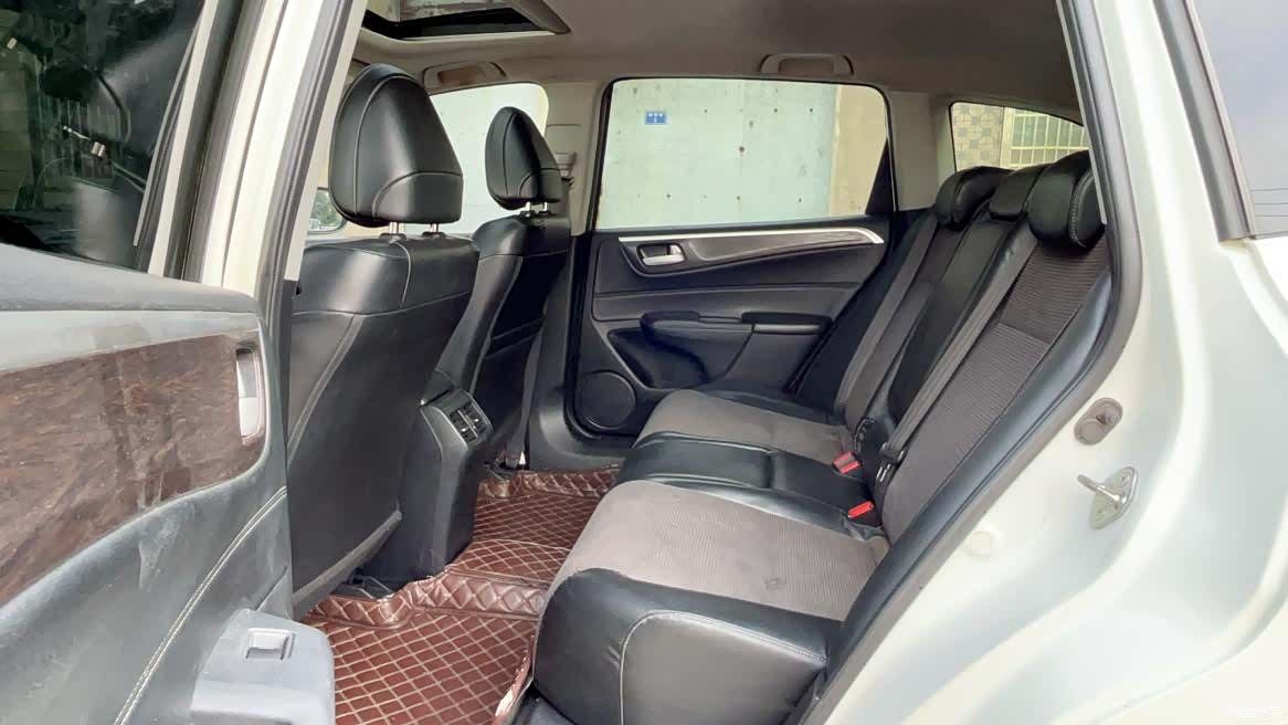 Honda Jade, 2015 7