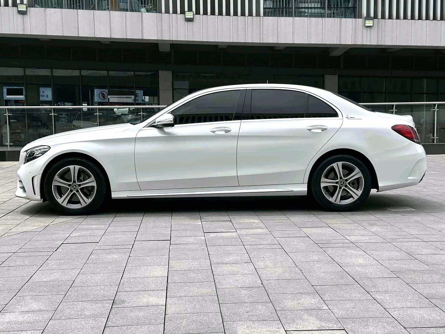 Mercedes-Benz C-Class, 2020 13
