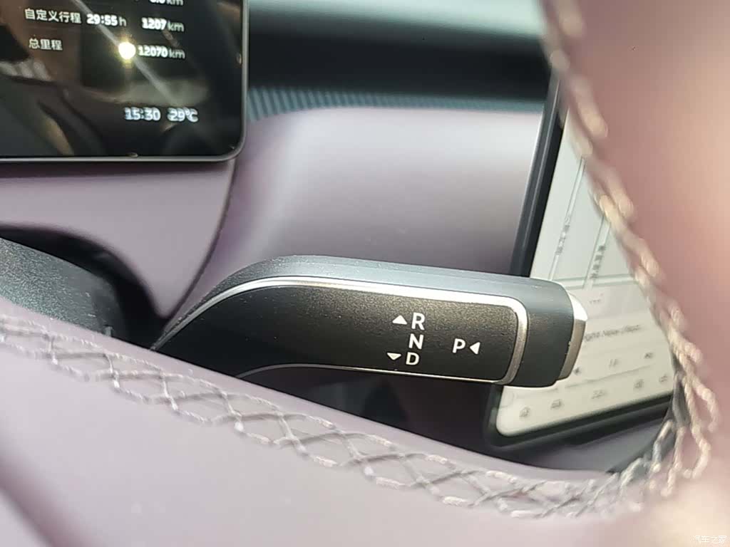 NIO ET5, 2025 14