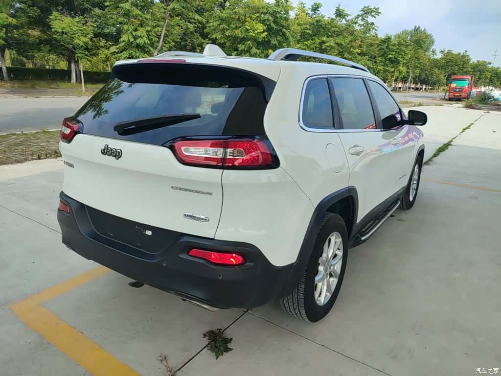 Jeep Cherokee, 2017 7