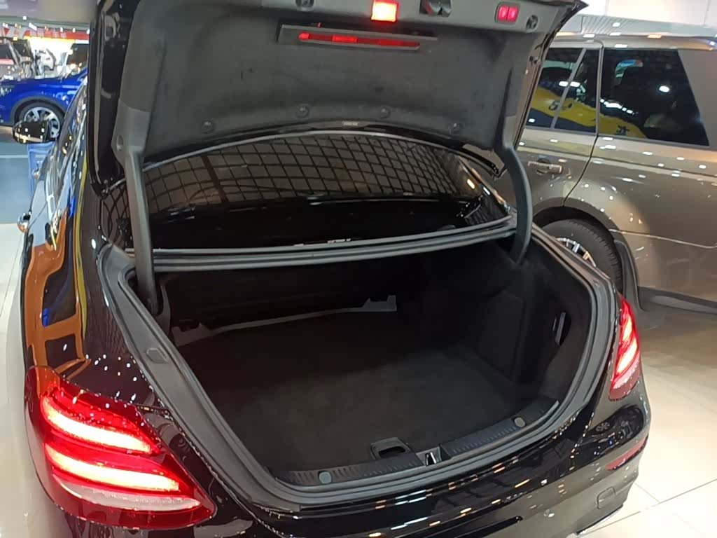 Mercedes-Benz E-Class, 2018 15