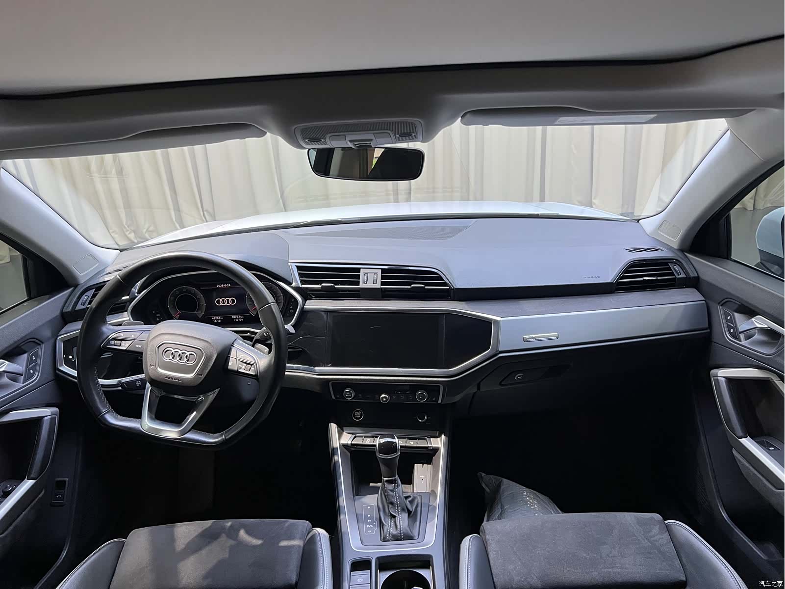 Audi Q3, 2023 11