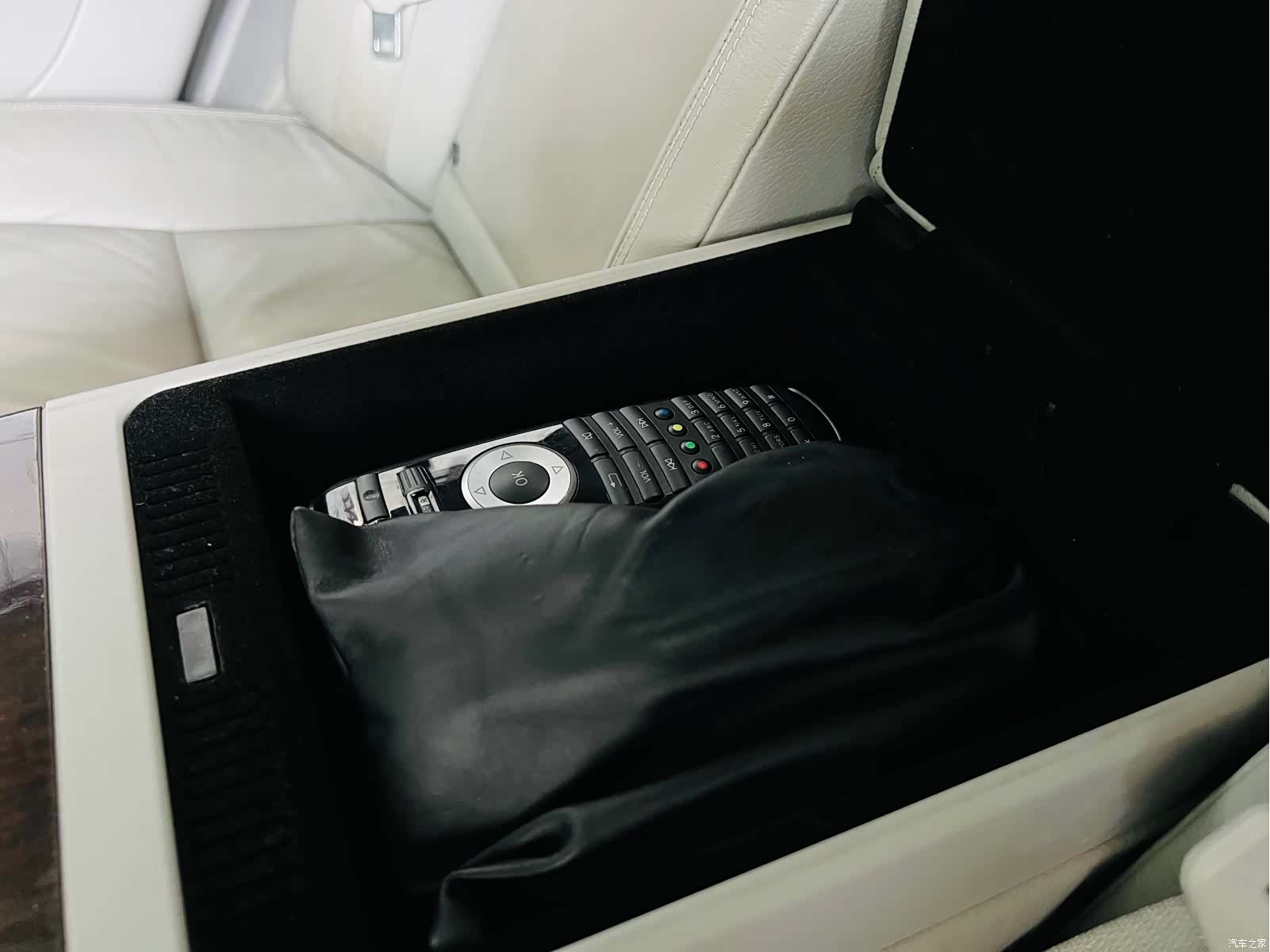 Mercedes-Benz S-Class, 2011 8