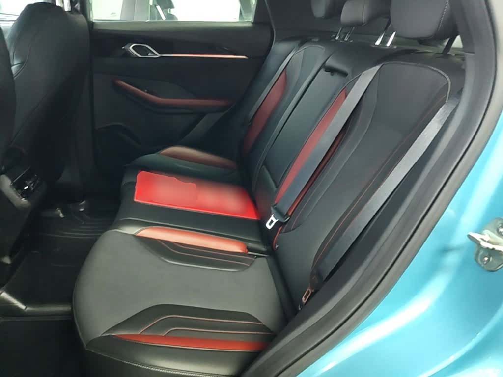Geely Coolray, 2022 17