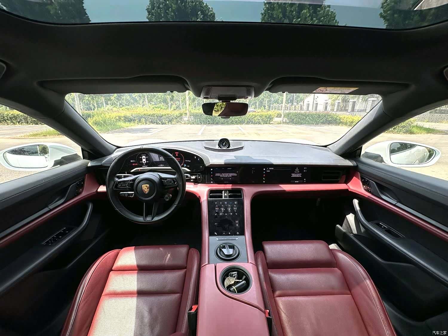 Porsche Taycan, 2021 4