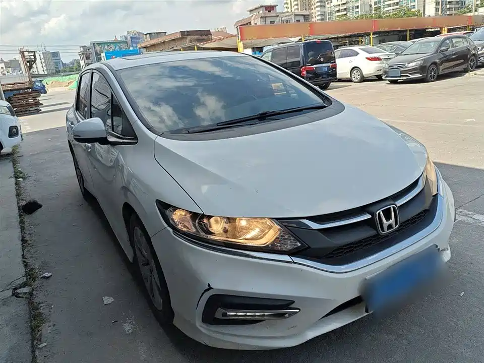 Honda Jade