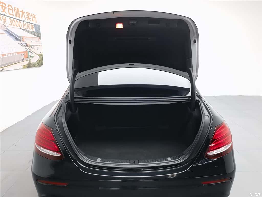 Mercedes-Benz E-Class, 2018 16