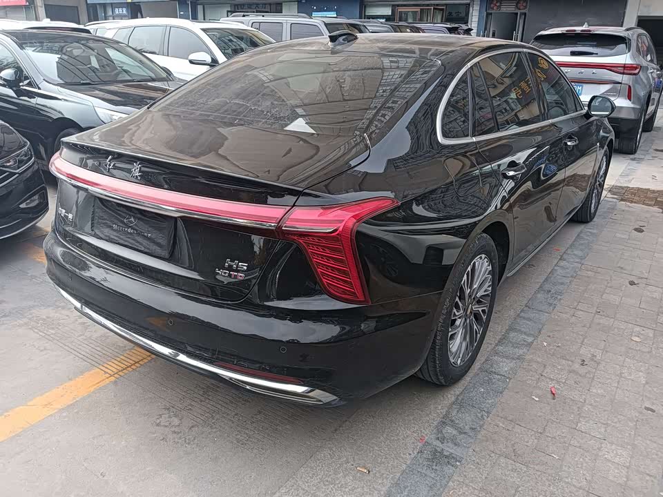 Hongqi H5