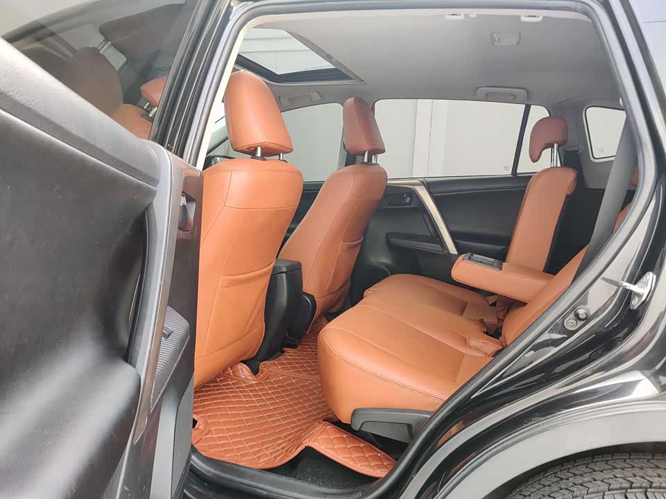 Toyota RAV4 Rongfang