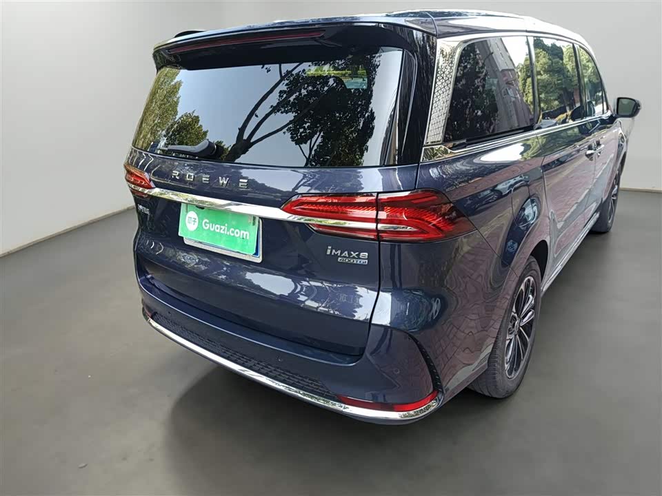 Roewe iMAX8